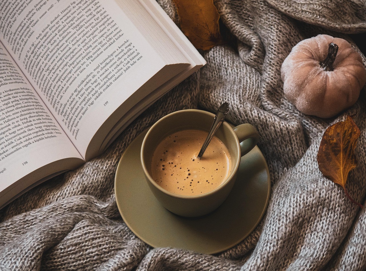 Pairing Books With the Seasons: A Cozy Reading Calendar